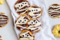 Mummy Peanut Butter Chocolate Cookies