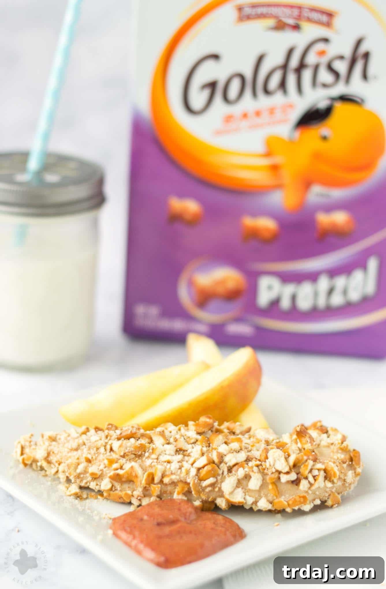 Crispy Pretzel Chicken Tenders with Sweet & Tangy Blackberry Honey Mustard 1 featured 2493