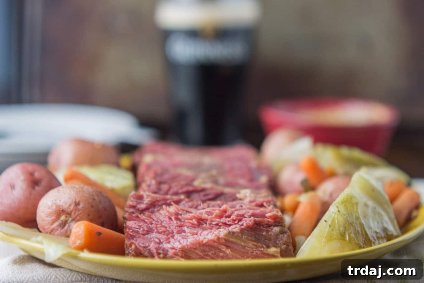 Perfectly Tender Slow Cooker Corned Beef with Cabbage and Potatoes 1 featured 2555