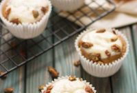 Cream Cheese Swirled Pumpkin Spice Muffins