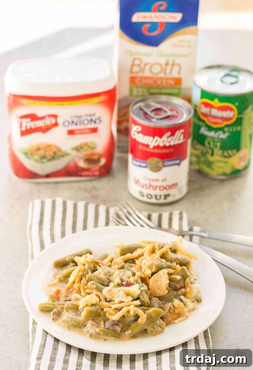 Creamy White Cheddar Green Bean Casserole (Slow Cooker) 1 featured 4419