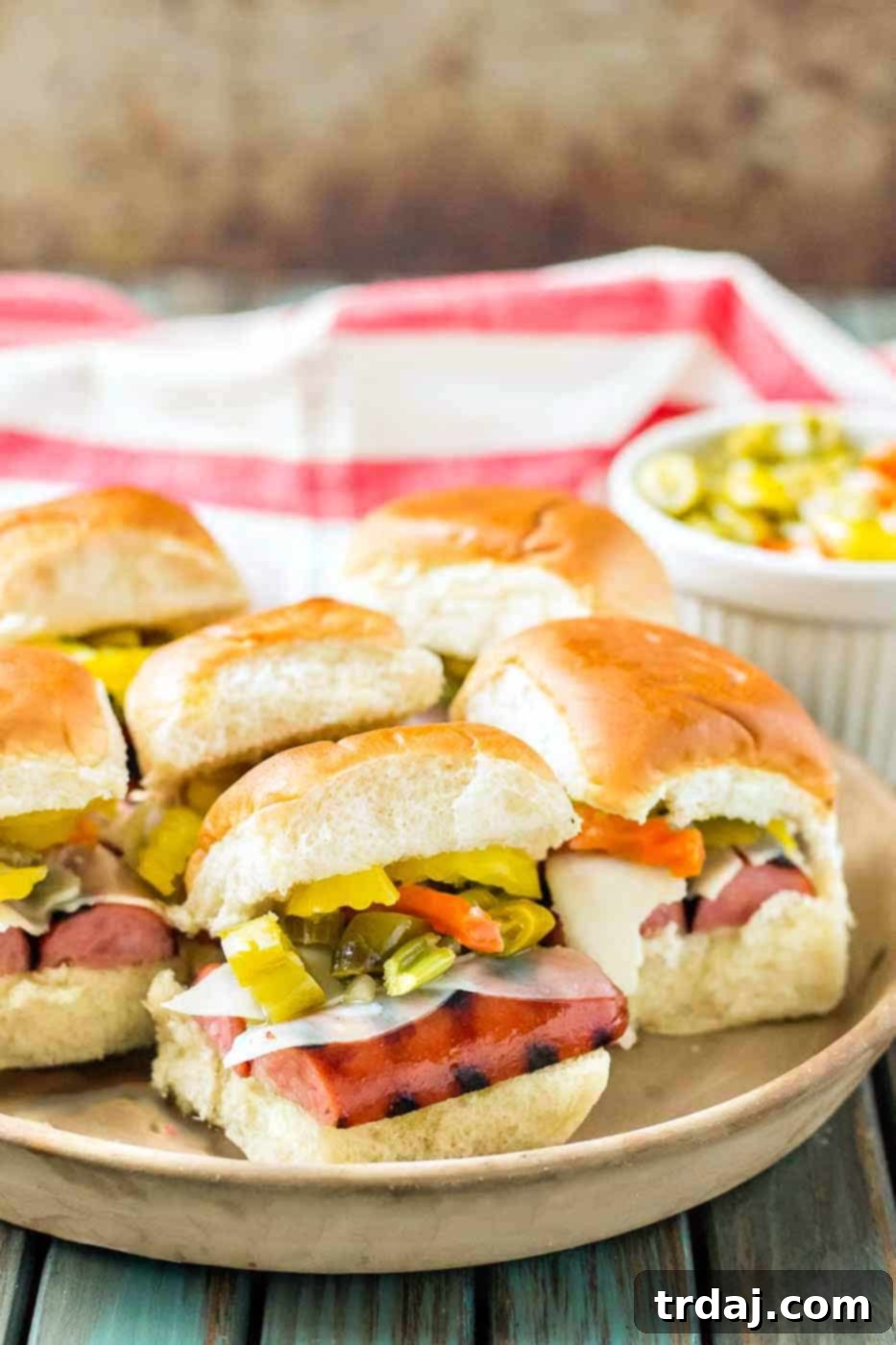 Windy City Smoked Italian Sausage Sliders 1 featured 6966