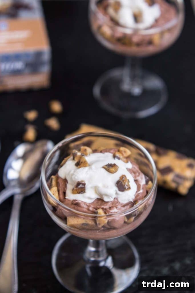 Muscle-Boosting Chocolate Chip Cookie Dough Parfaits 2 Delicious Protein Packed Chocolate Chip Cookie Dough Parfaits, a low calorie, low sugar treat with Pure Protein Plus Bars. | Strawberry Blondie Kitchen