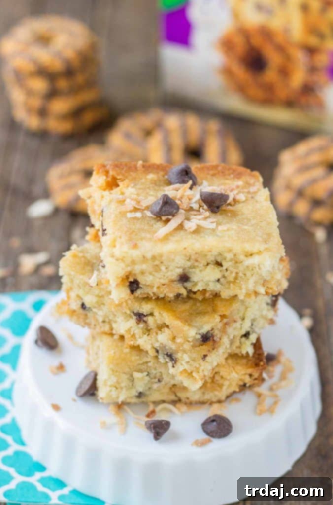 These Pillsbury Pillsbury Girl Scouts Baking Mixes feature the flavor of Samoas in their Caramel and Coconut Blondies and Thin Mint Cookies in their Thin Mint Brownies. All I can say is, Pillsbury nailed it. Now you can enjoy the flavor of Girl Scout cookies all year long! | Strawberry Blondie Kitchen